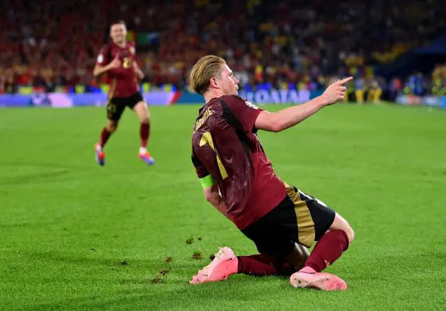 Kevin de Bruyne celebrates his goal against Romania