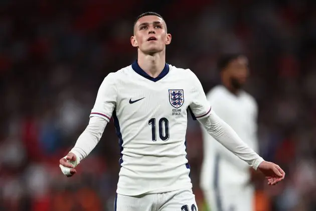 Phil Foden playing for England against iceland