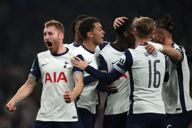 Tottenham celebrate against Man City