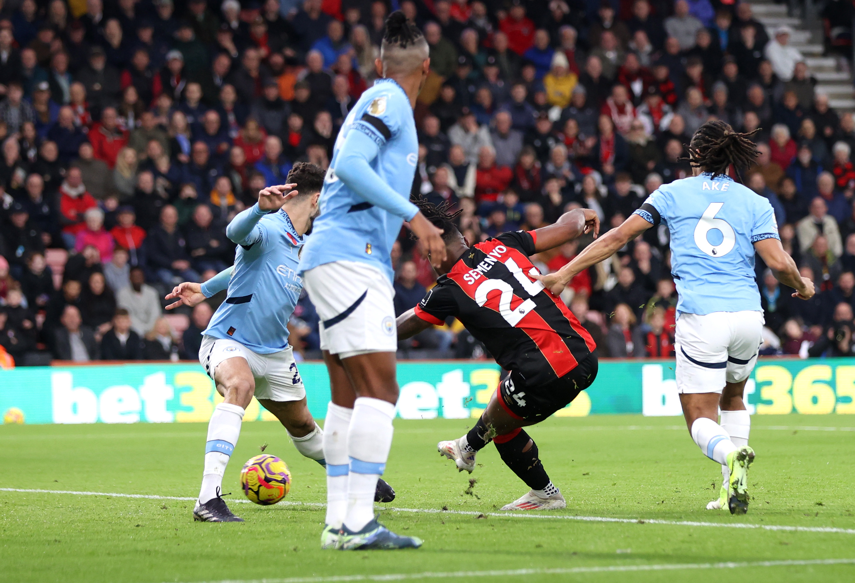 Antoine Semenyo scores against Man City