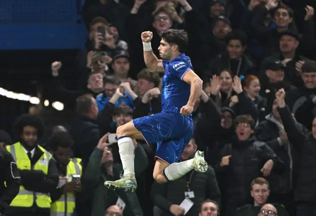 Pedro Neto celebrates