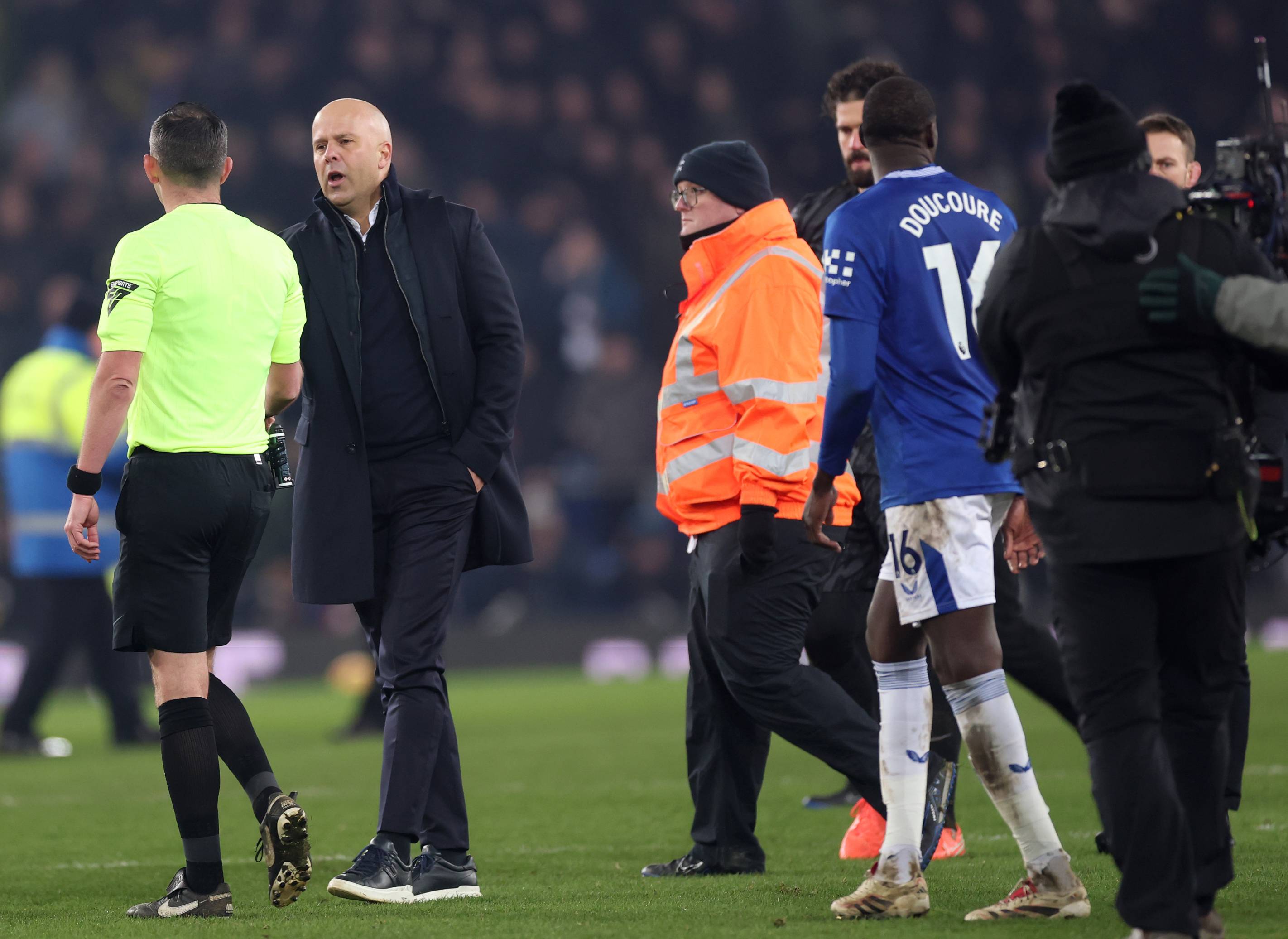Arne Slot is sent off