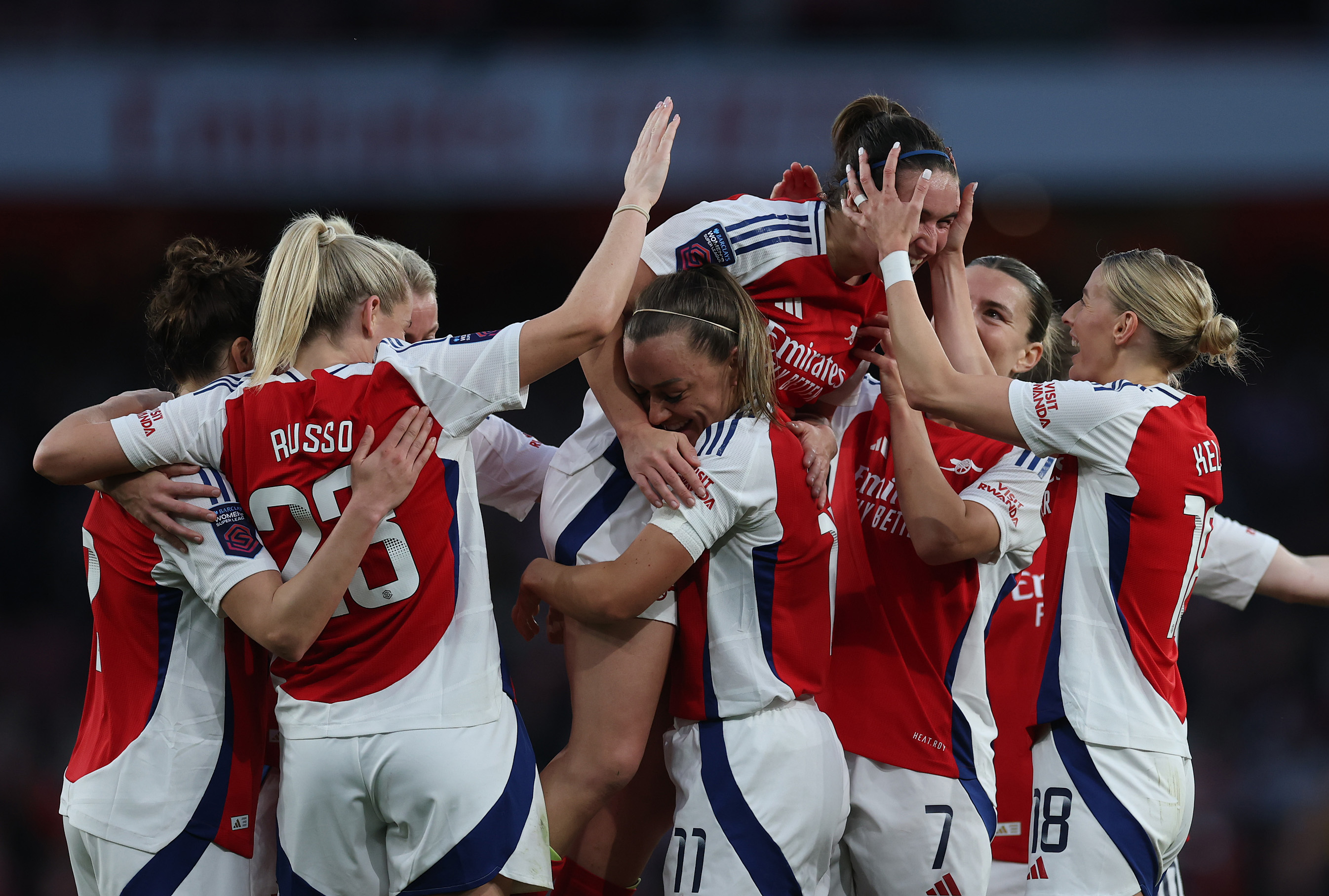 Arsenal Women celebrate against Liverpool