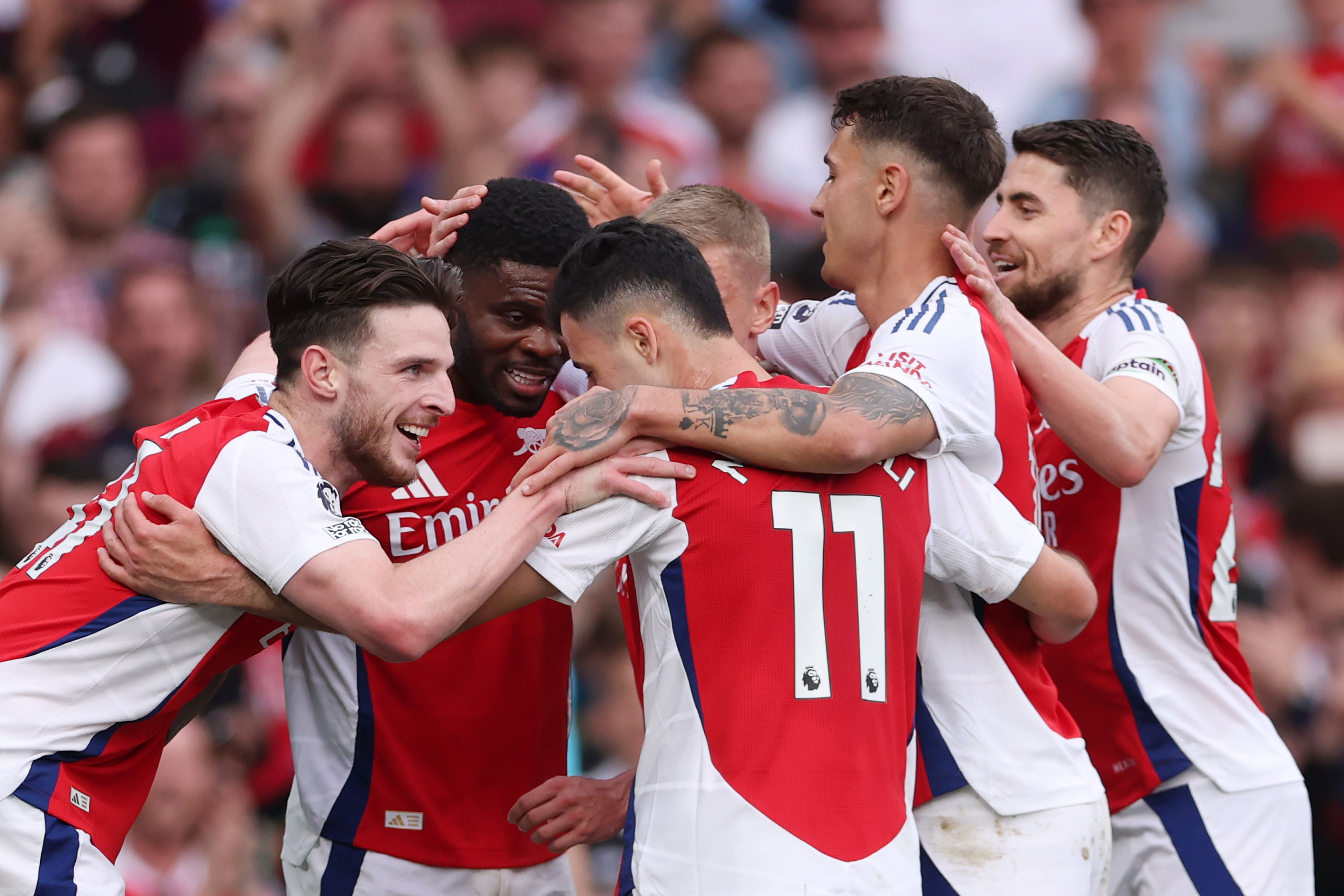 Arsenal celebrate against Brentford