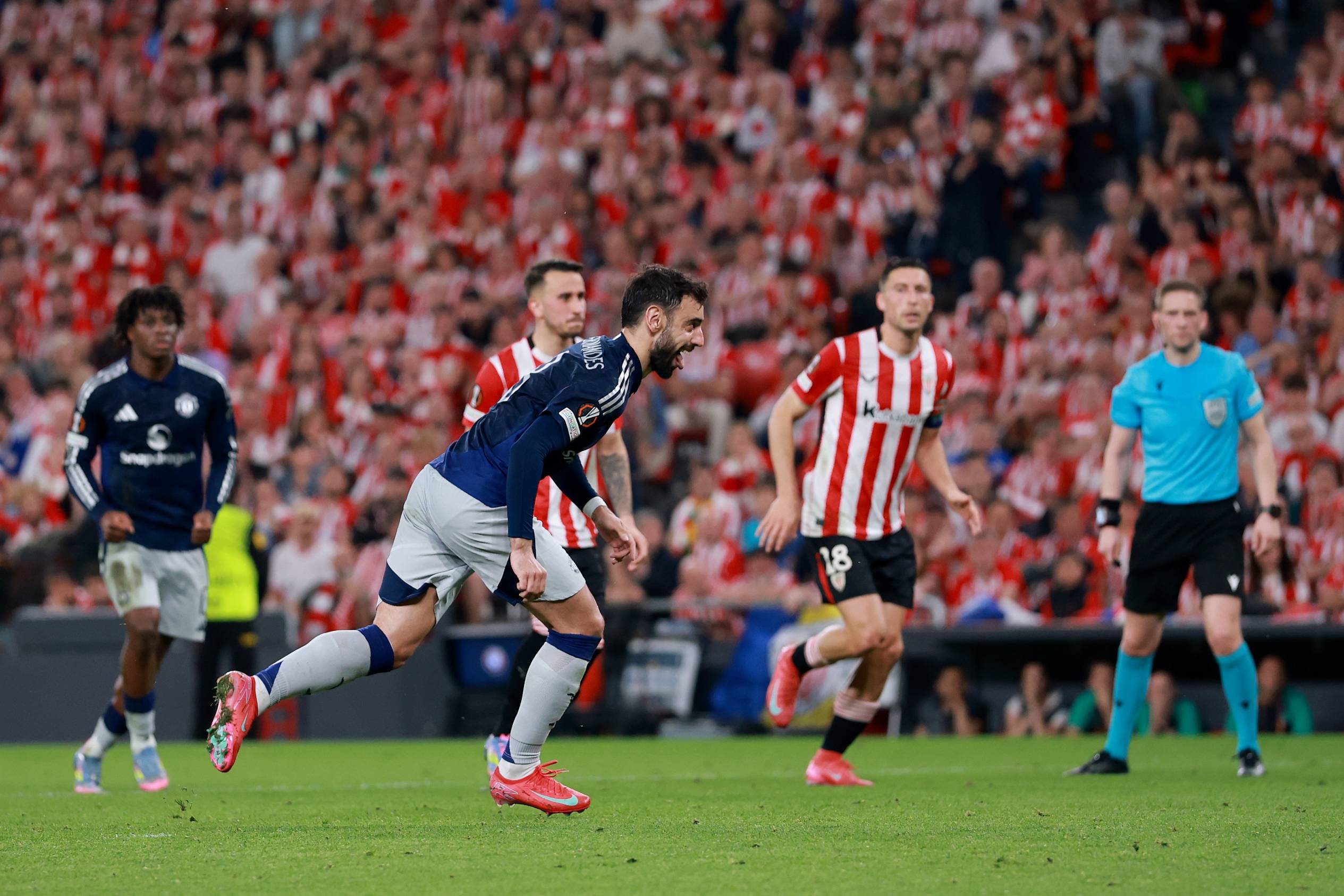 Bruno Fernandes celebrates his first goal against Athletic Club