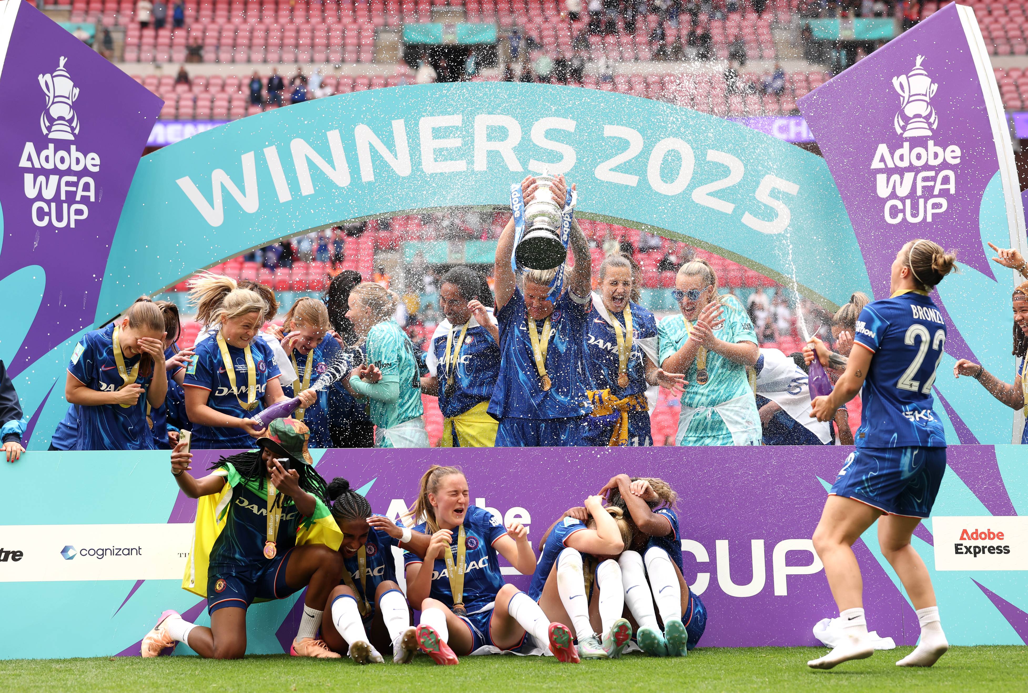 Chelsea Women lift the FA Cup (Photo by Julian Finney/Getty Images) via ONE FOOTBALL