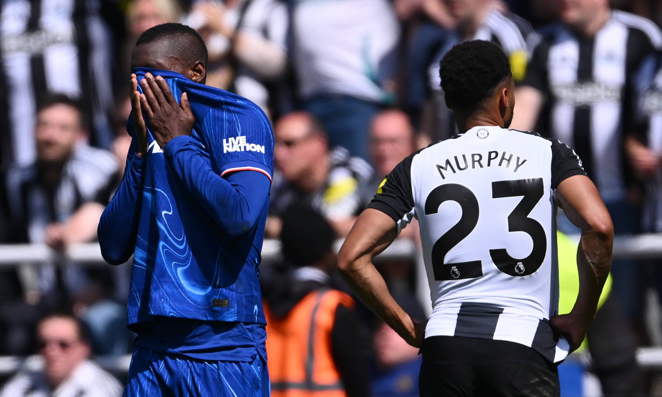 Nicolas Jackson is sent off against Newcastle
