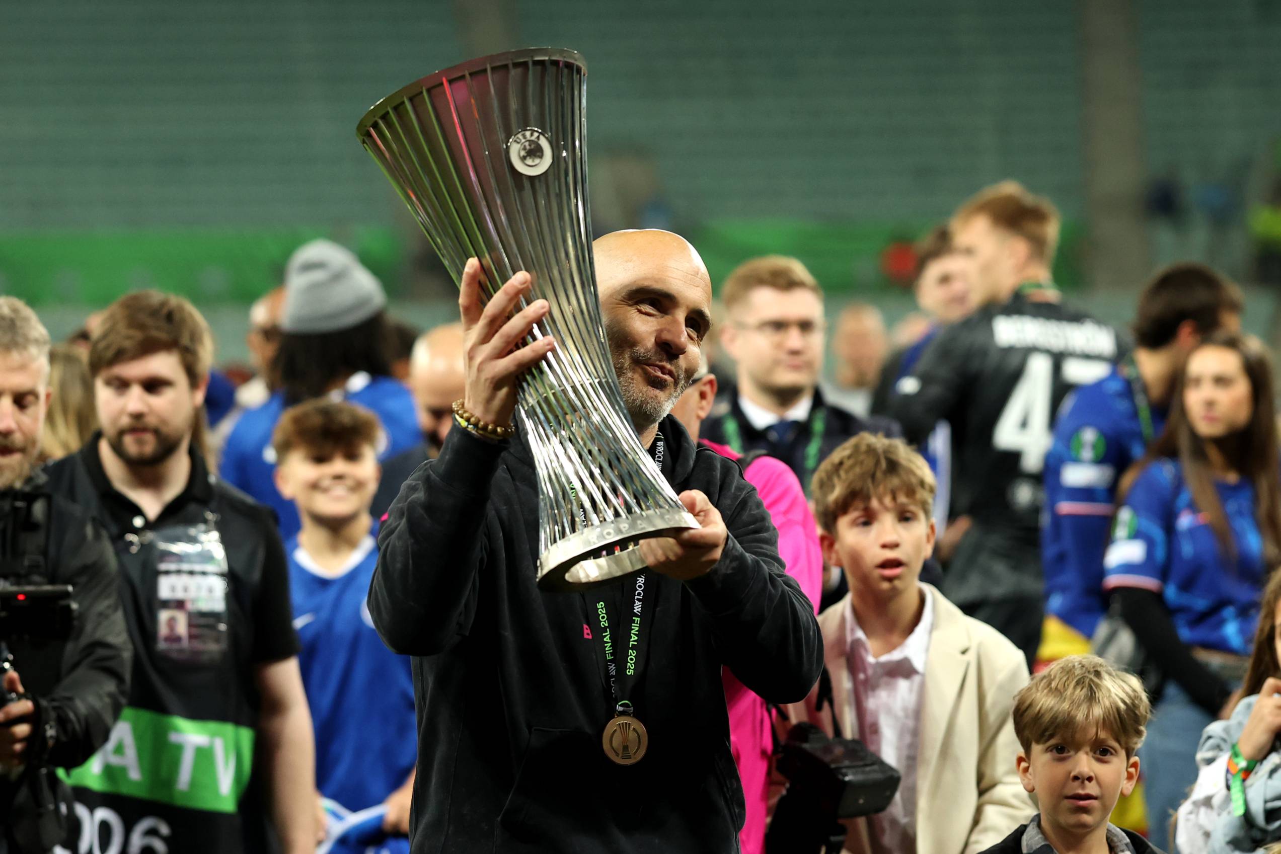 Enzo Maresca with the Conference League trophy