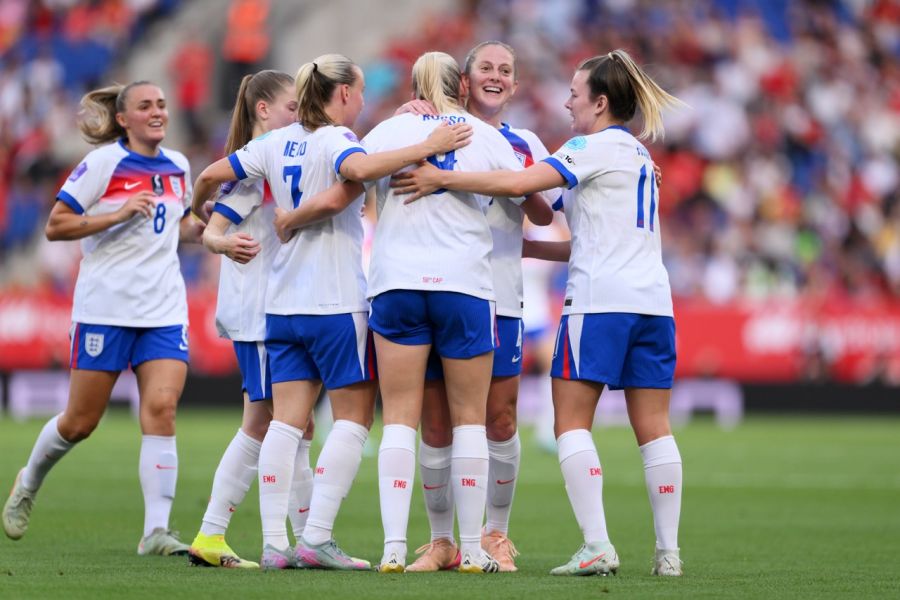 England visual data 8