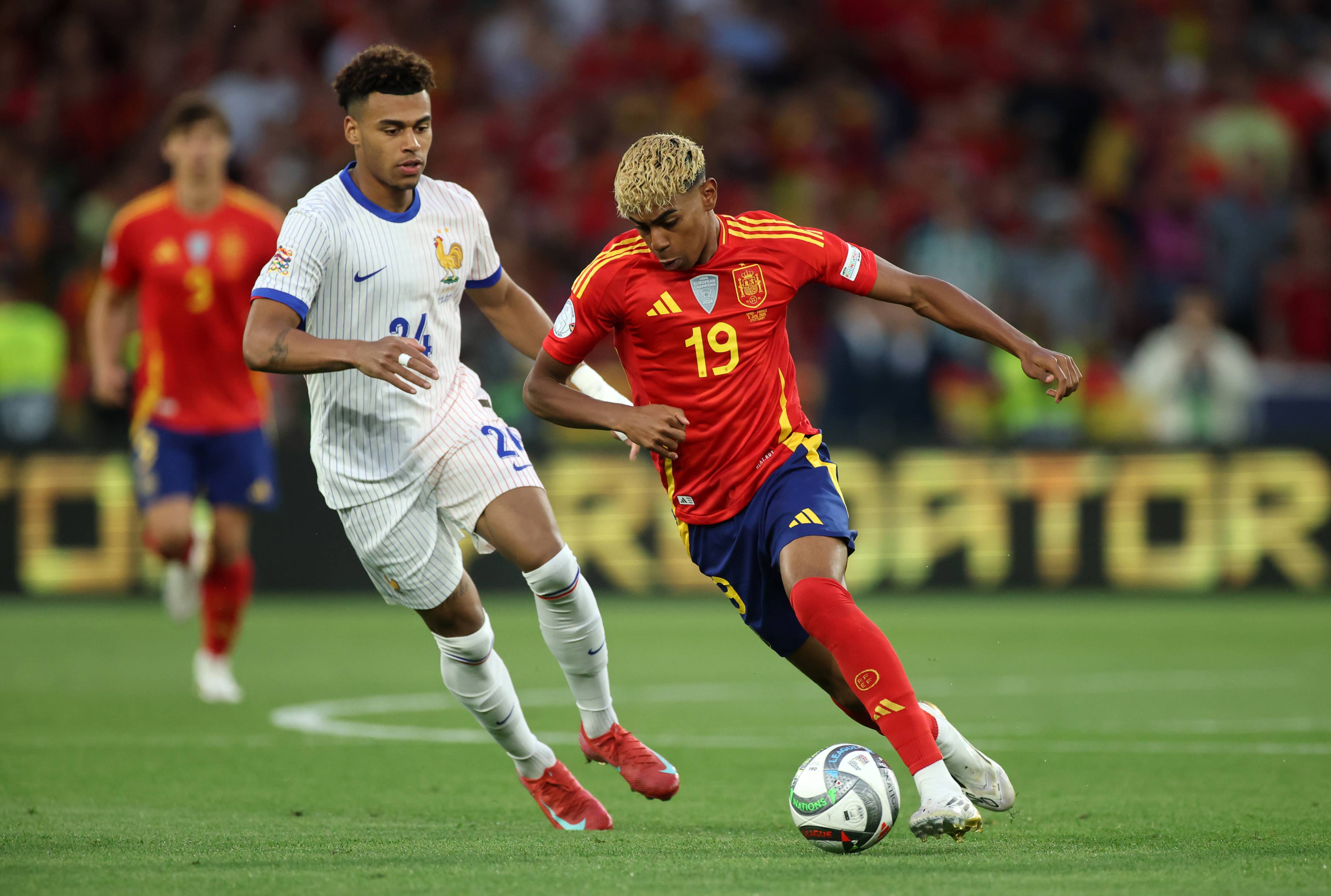 Lamine Yamal against France