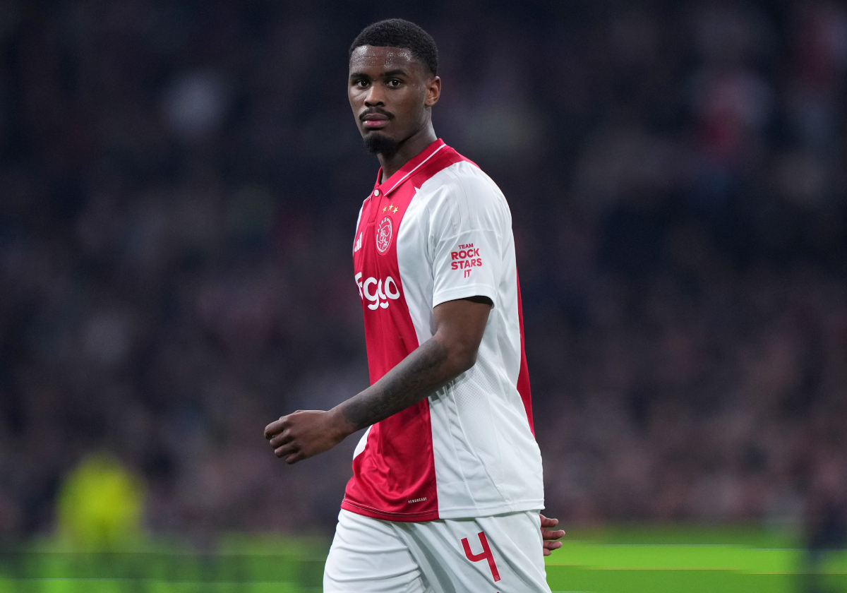 Jorrel Hato looks set to join Chelsea (Photo by Alex Bierens de Haan/Getty Images) via ONEFOOTBALL