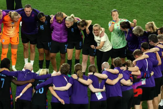 Sarina Wiegman and her England squad