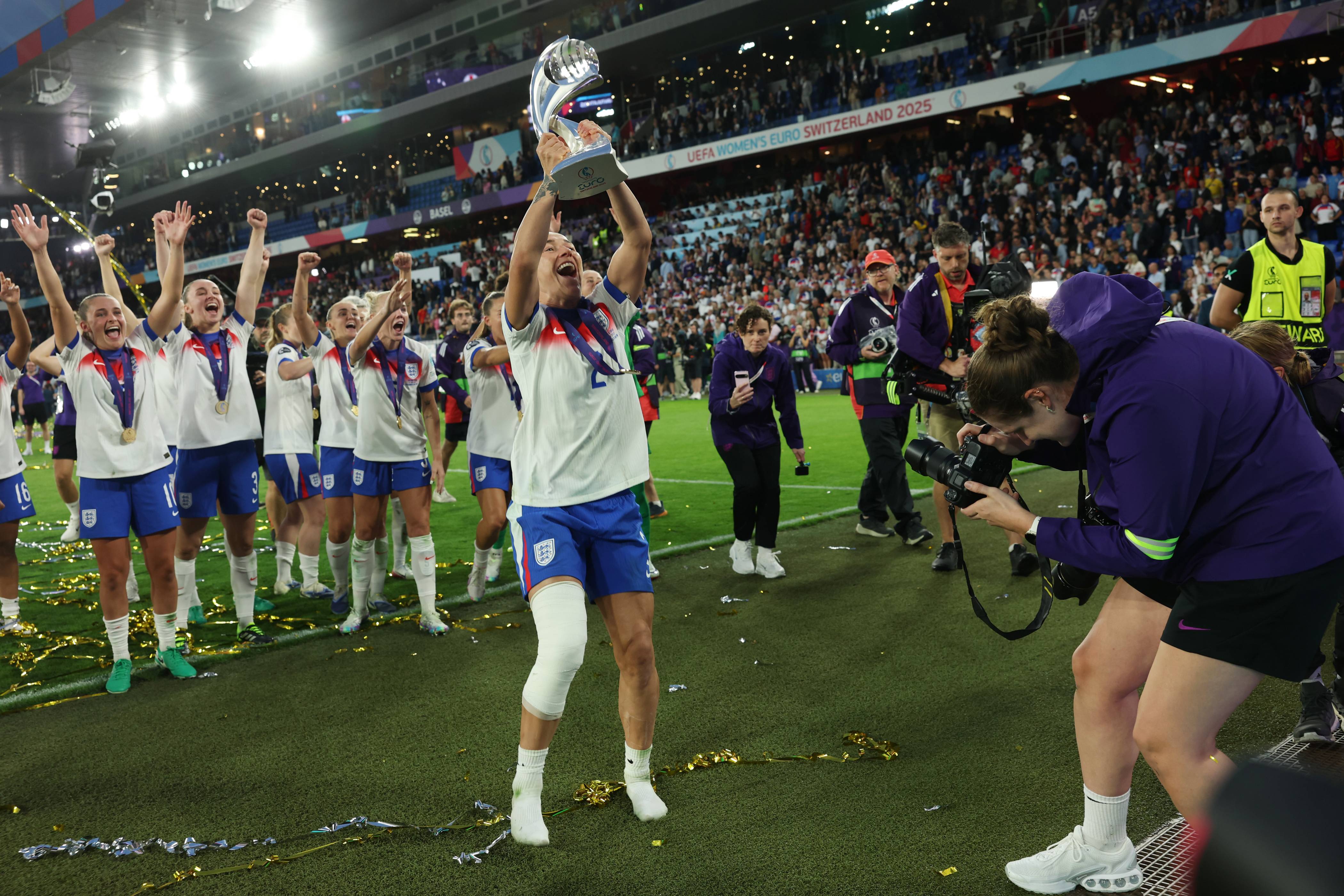 Lucy Bronze