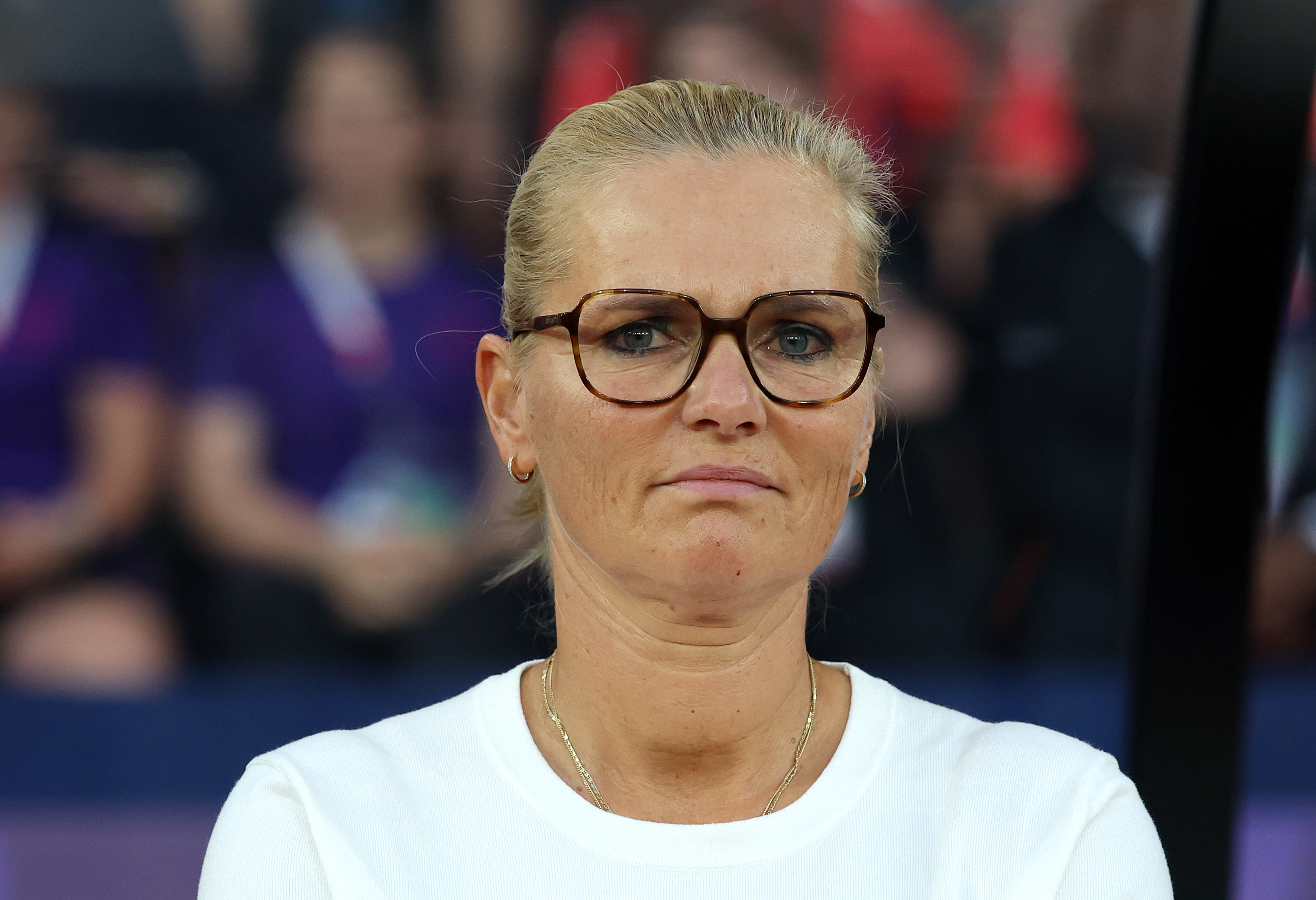 Sarina Wiegman prepares to face her former side in what is a must-win clash for the Lionesses (Photo by Alexander Hassenstein/Getty Images via OneFootball)