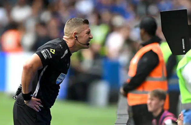 Referee Rob Jones