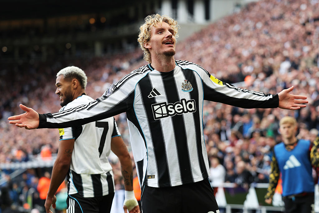 Nick Woltemade celebrates his debut Newcastle goal
