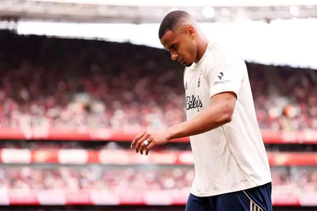 Murillo goes off injured against Arsenal