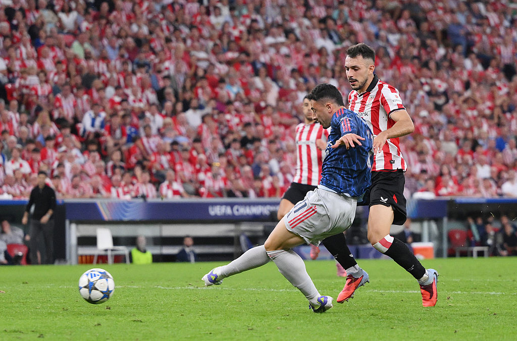 Gabriel Martinelli scores against Athletic Club