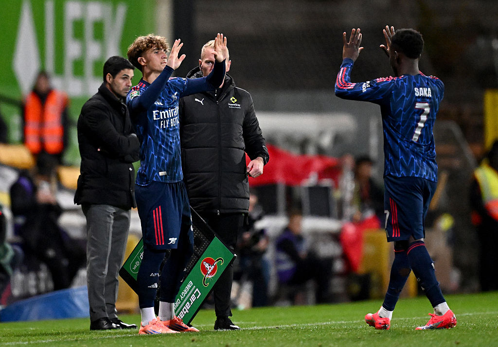 Bukayo Saka is subbed off against Port Vale