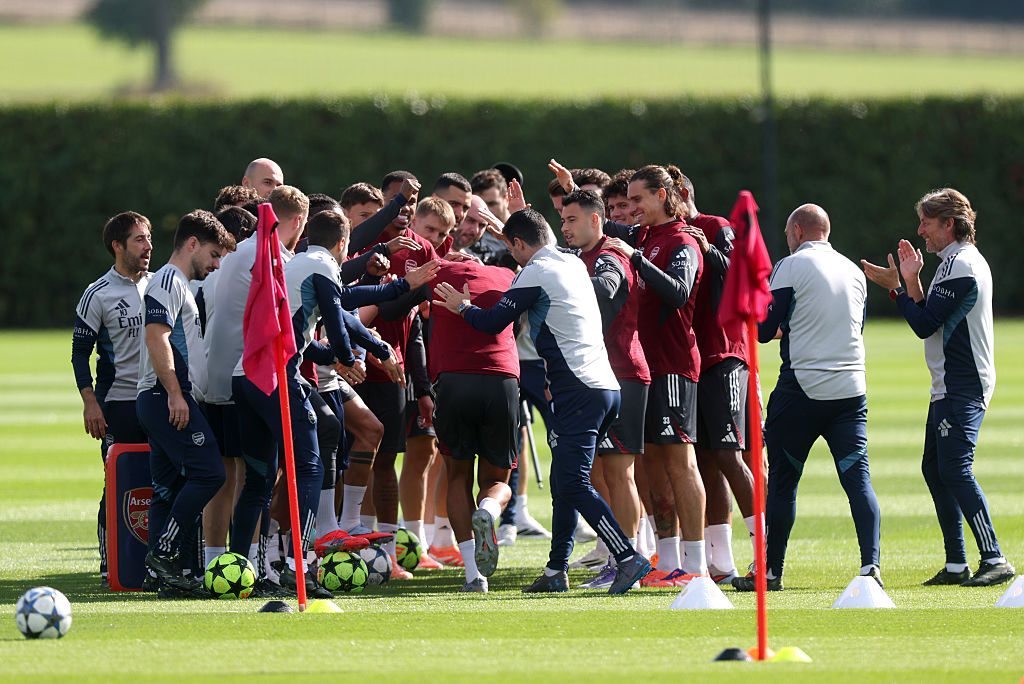 The Arsenal squad train ahead of Olympiacos