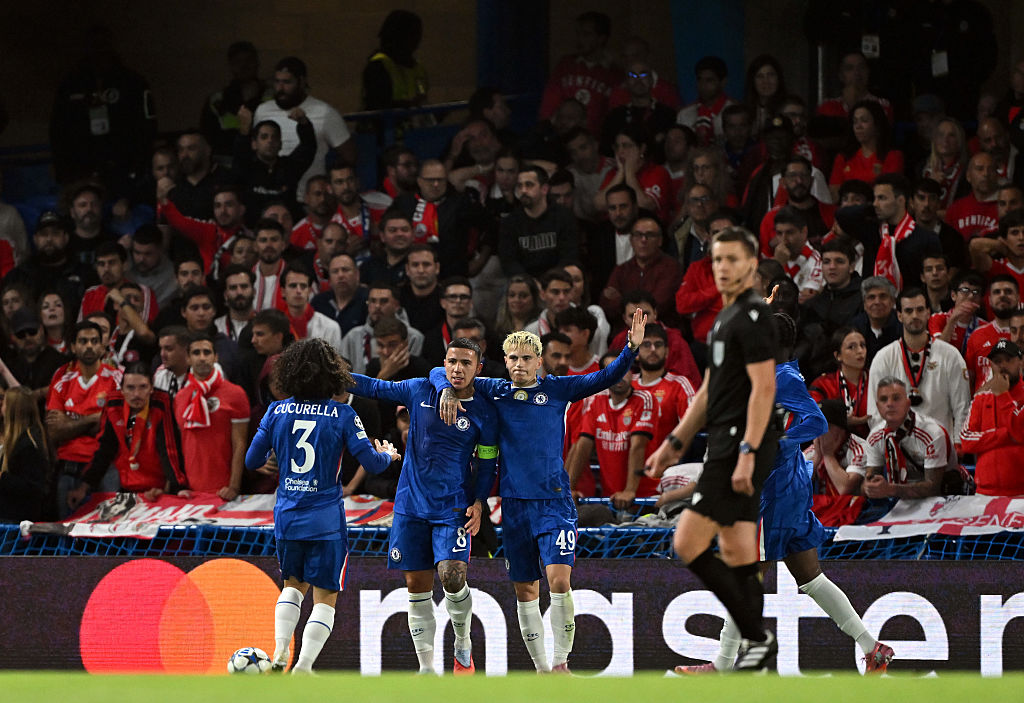 Chelsea celebrate opening the scoring against Benfica
