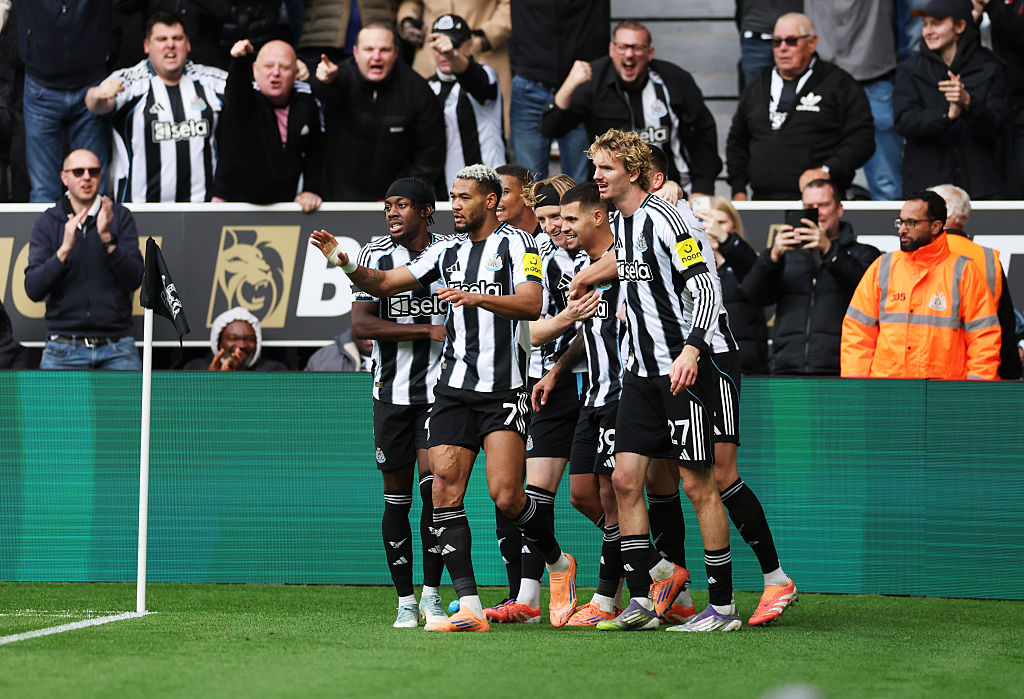 Newcastle celebrate against Nottingham Forest