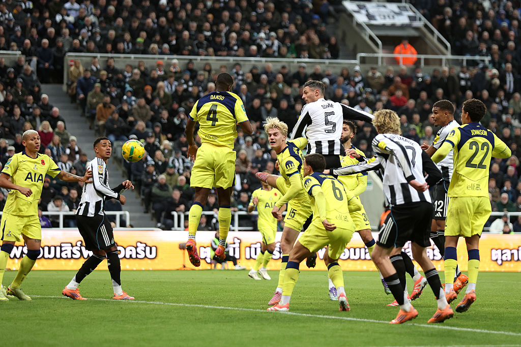 Fabian Schar opens the scoring for Newcastle (Photo by Lewis Storey/Getty Images)