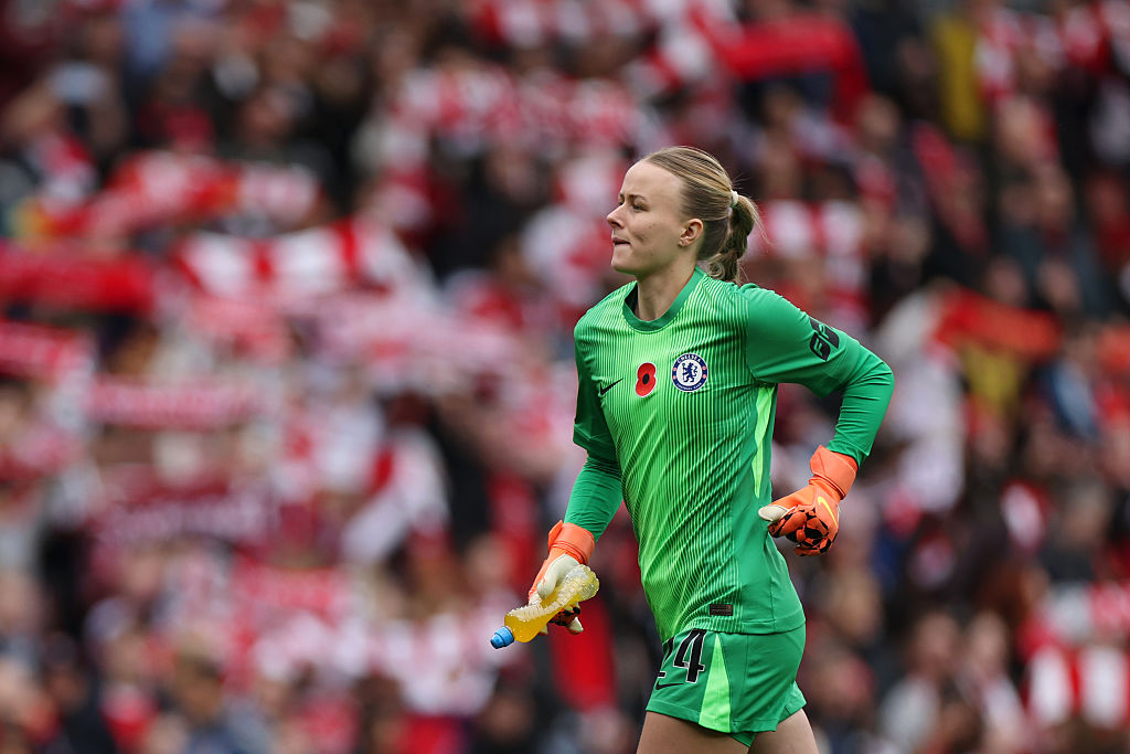 Chelsea goalkeeper Hannah Hampton