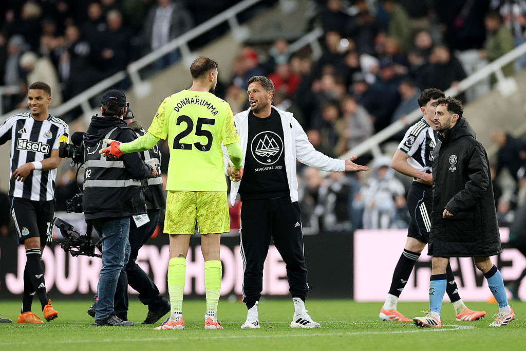 Donnarumma argues with Newcastle assistant manager Jason Tindall