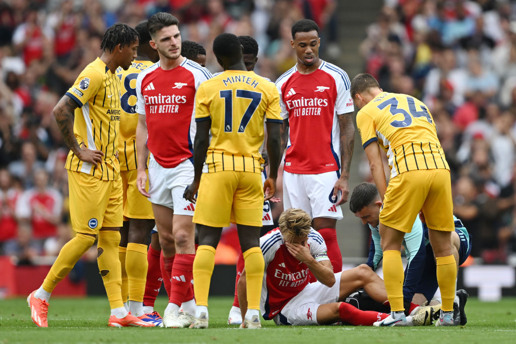 Arsenal's Martin Odegaard suffers an injury