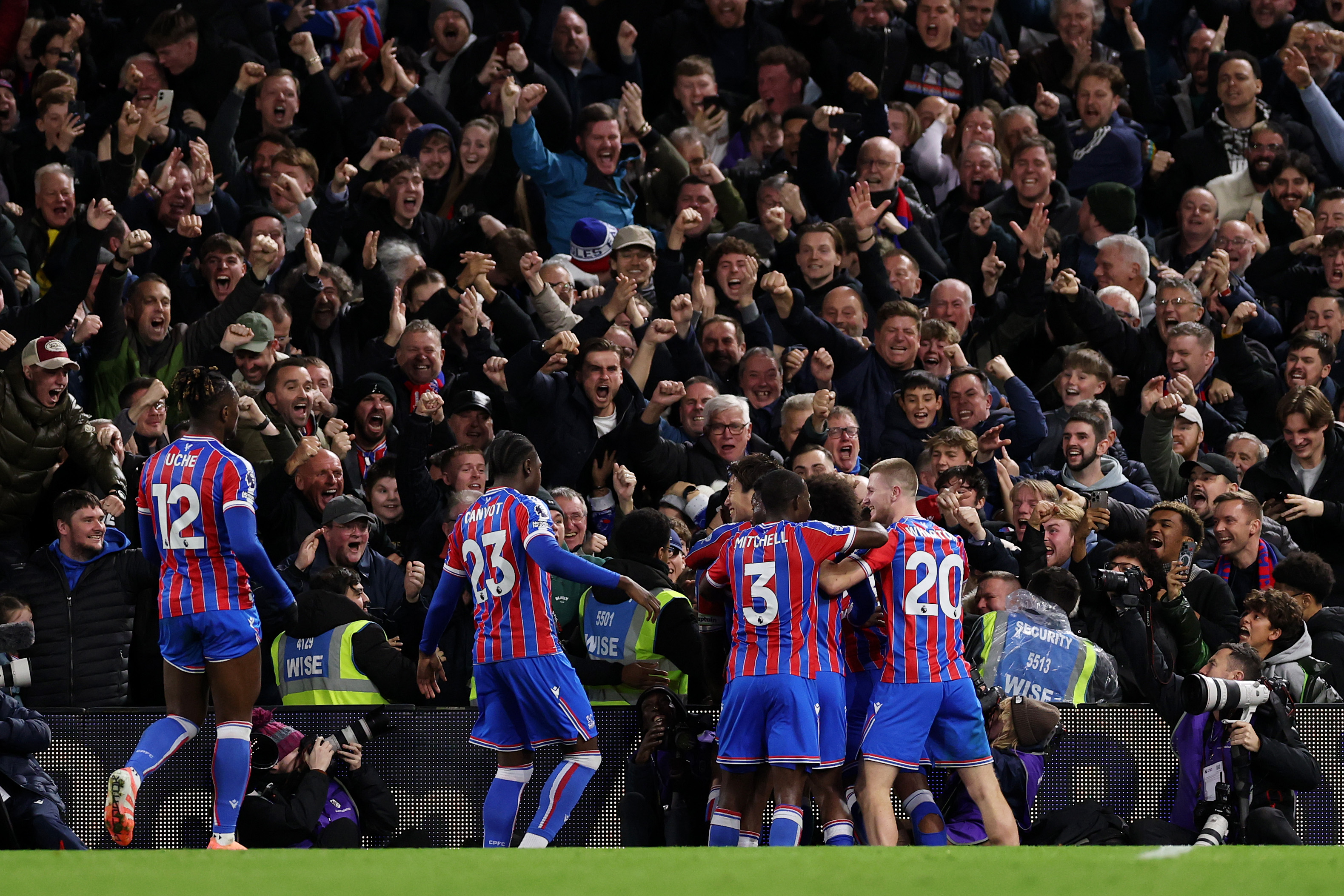 Crystal Palace celebrate against Fulham