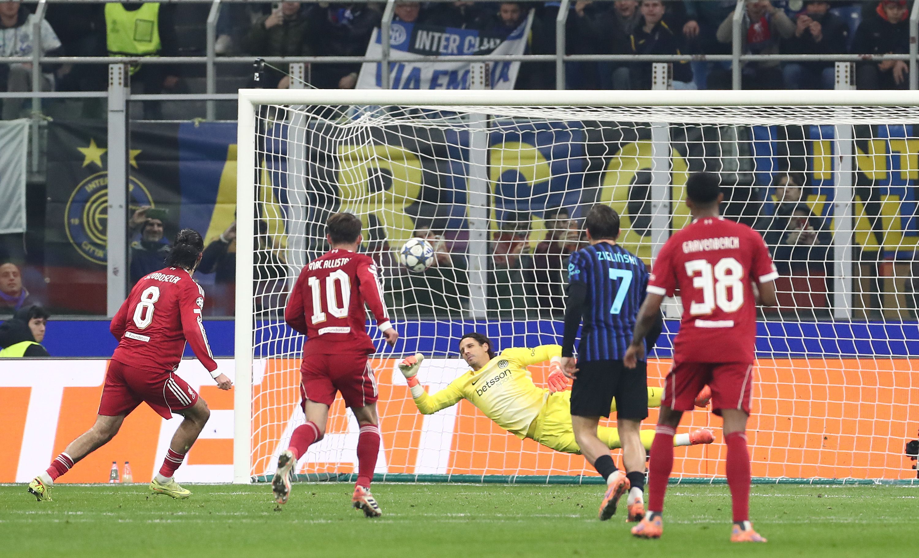 Dominik Szoboszlai scores against Inter Milan