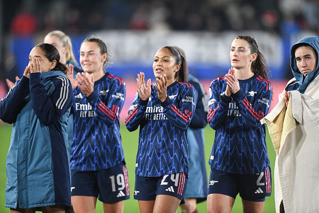 Arsenal women celebrate