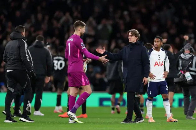 Spurs boss Thomas Frank with his players (Photo by Justin Setterfield/Getty Images)
