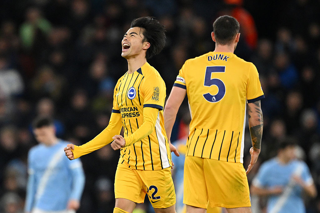 Kaoru Mitoma celebrates his equaliser