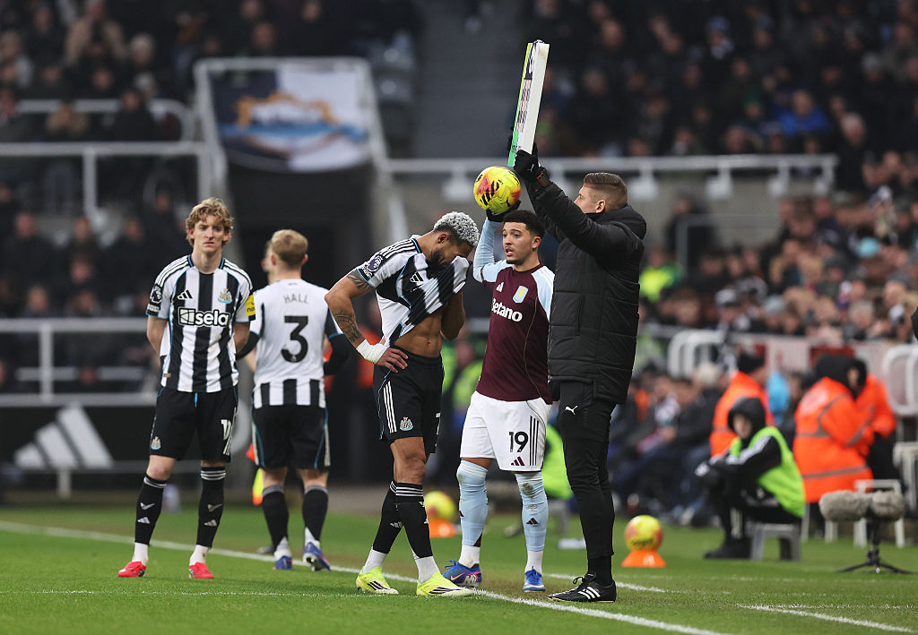 Joelinton goes off injured