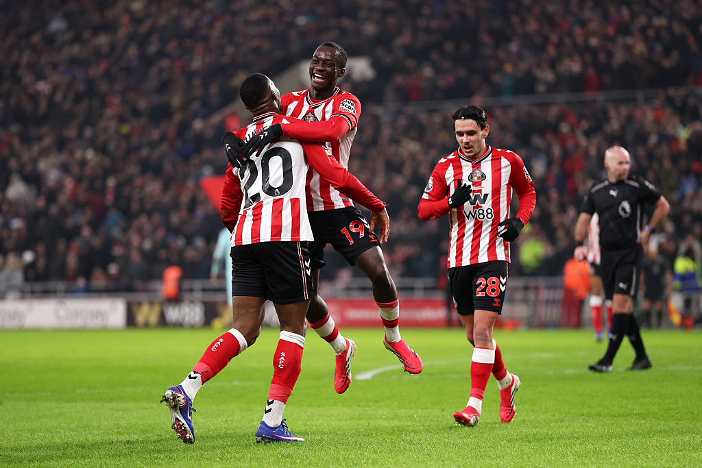 Diarra celebrates scoring for Sunderland