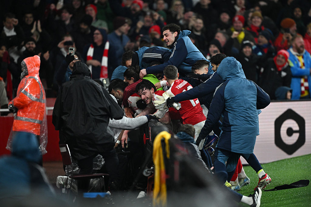 Arsenal celebrate against Chelsea