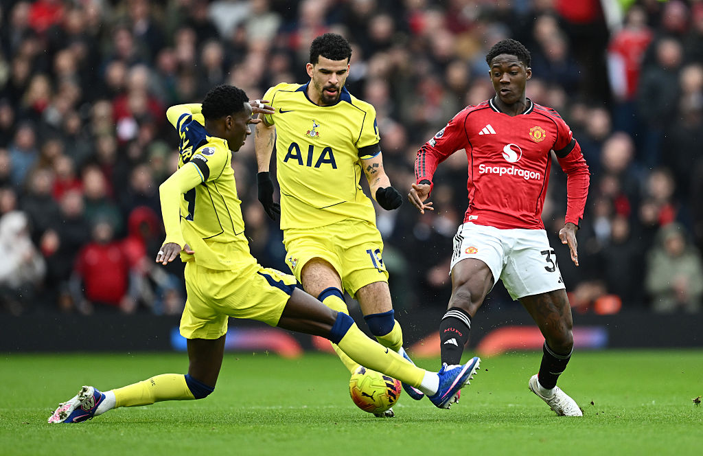 Kobbie Mainoo in action against Spurs