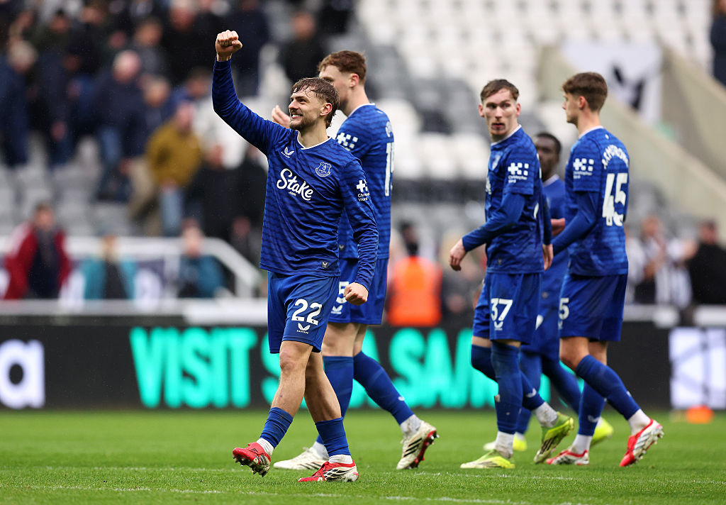 Everton celebrate their win at Newcastle