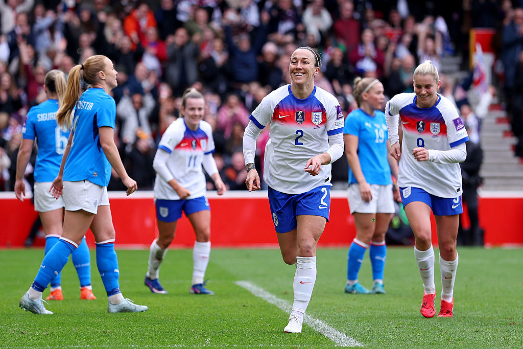 Lucy Bronze celebrates