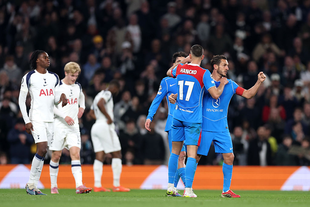 Atletico Madrid celebrate beating Spurs