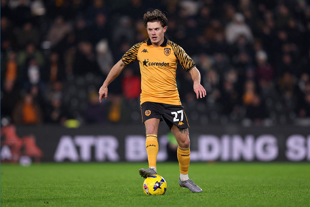 Hull City midfielder Regan Slater