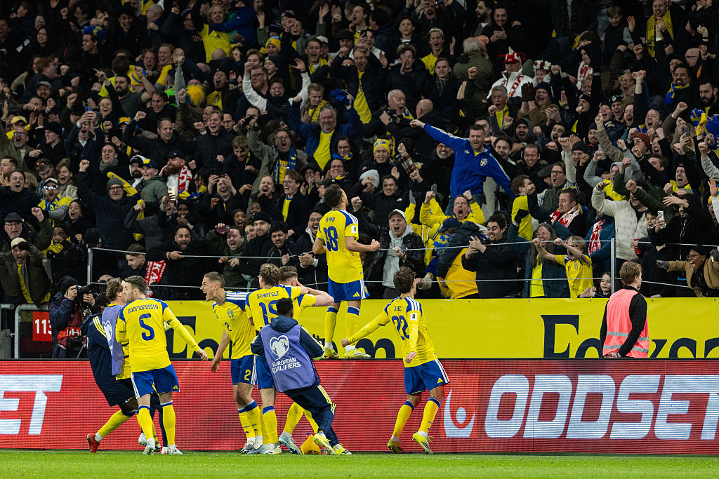 Viktor Gyokeres celebrates his winner against Poland