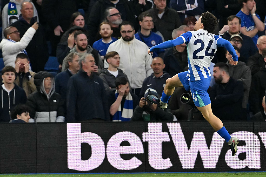 Kadioglu celebrates his goal against Chelsea