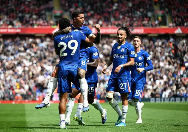 Enzo Fernandez celebrates his goal