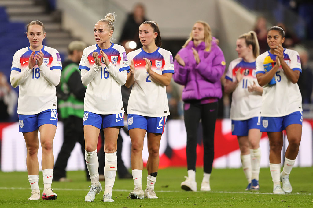 England players applaud the fans