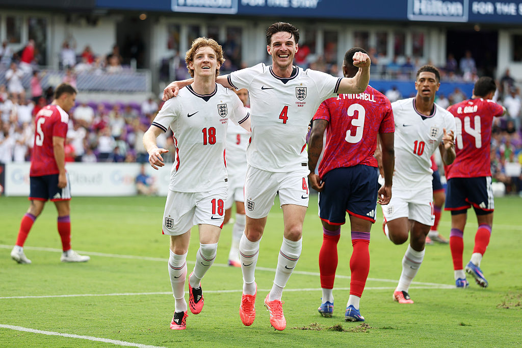 Declan Rice celebrates his goal