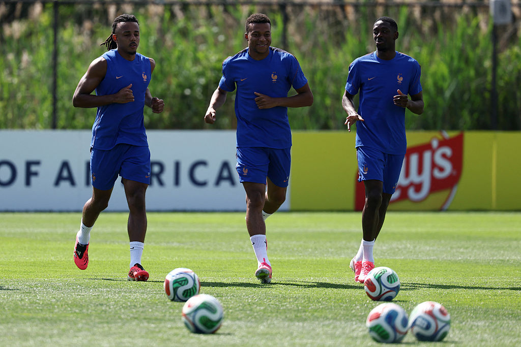 World Cup reaction and build up LIVE - France and Argentina prepare for their opening games