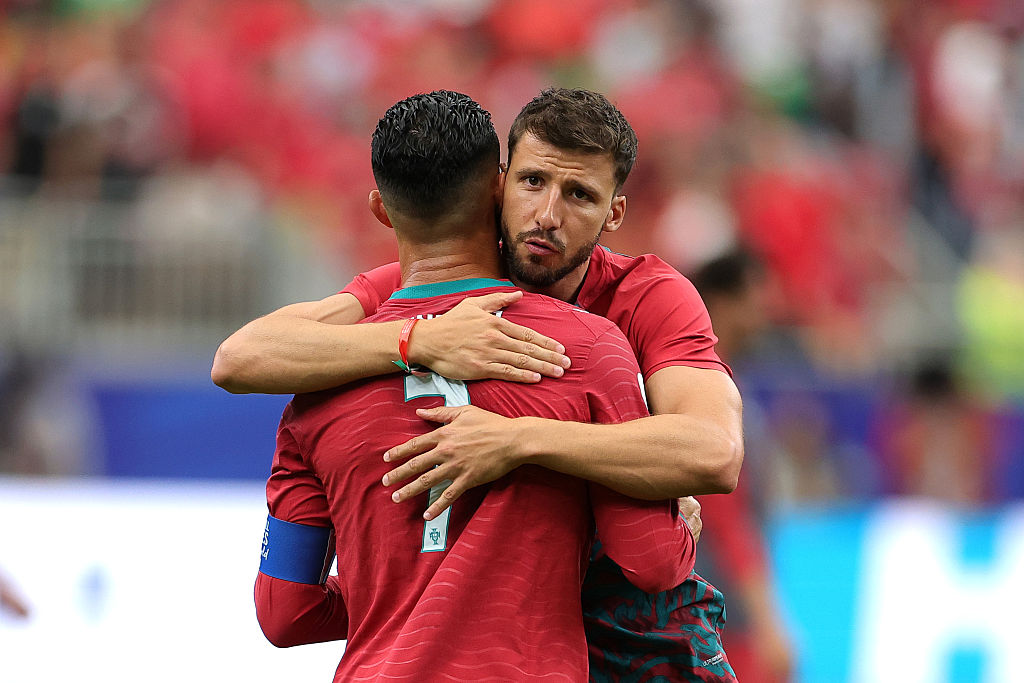 Cristiano Ronaldo and Ruben Dias